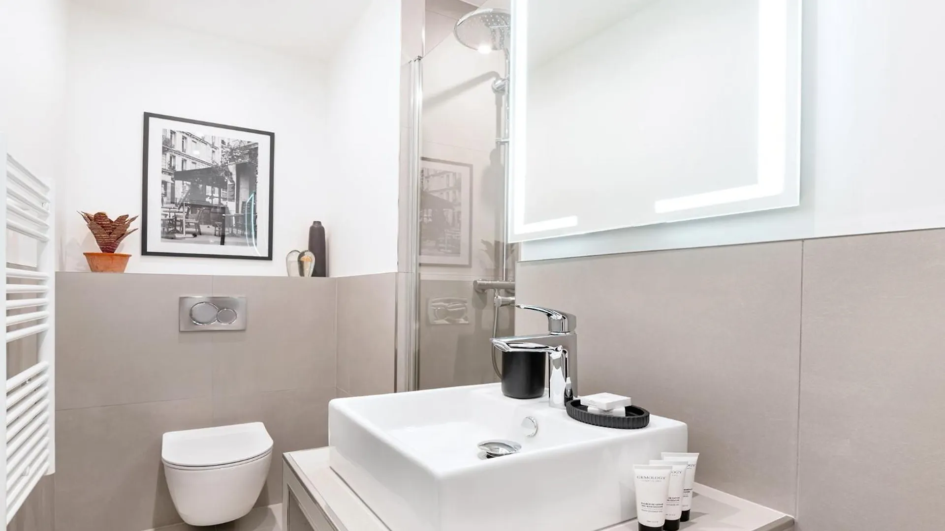 Livinparis - Luxury Ac 3 Bedrooms Le Louvre I * Paris